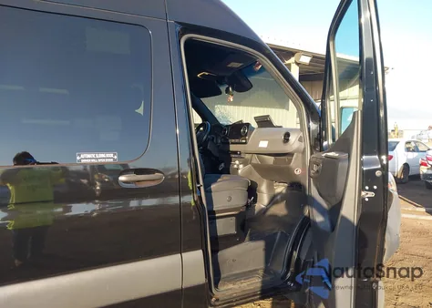 2023 Mercedes-Benz Sprinter 2500 Standard Roof 4-Cyl Gas from USA, damaged, VIN W1Z40FHY8PT142255